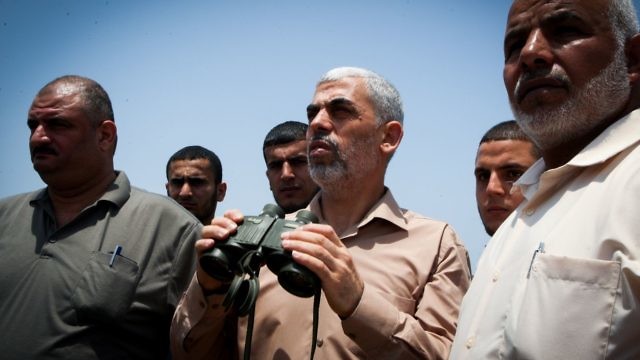 الكاتب الشعيبي :تحدّث حماس نيابة عن الممثل الشرعي للفلسطينيين ستكون باهظة